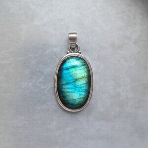 LABRADORITE Pendant ~ 925 Silver ~ Oval Cabochon